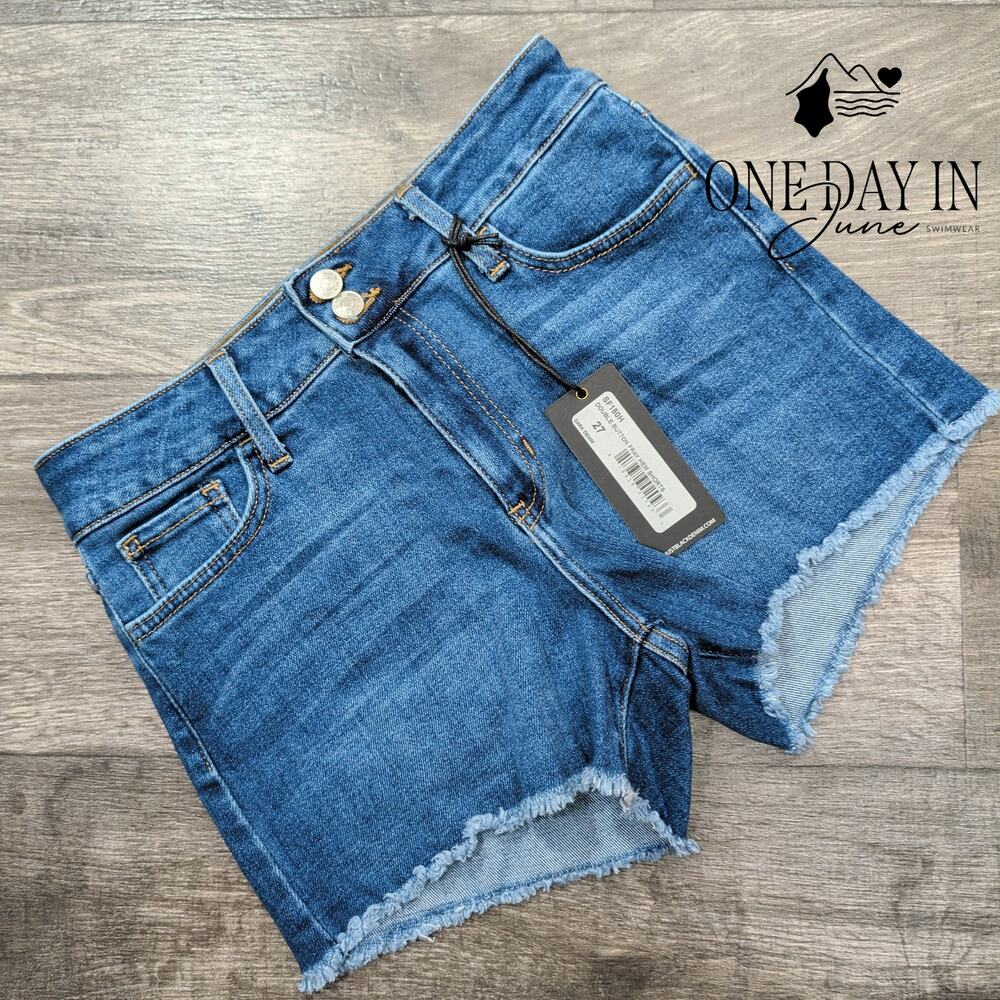 Just Black Denim Double Button Fray Hem Shorts Size 4 (27)